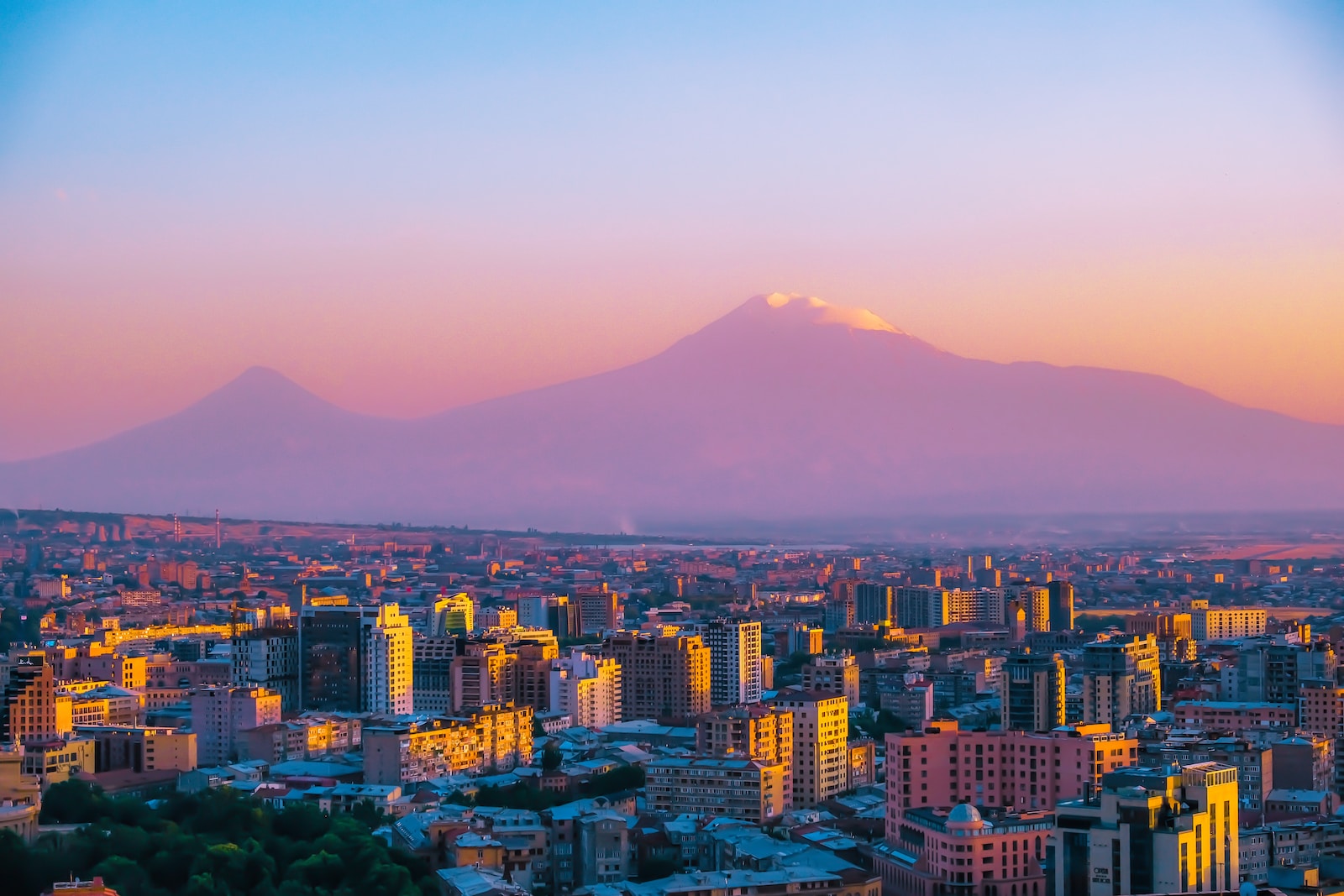 vista aérea de los edificios de la ciudad durante el día